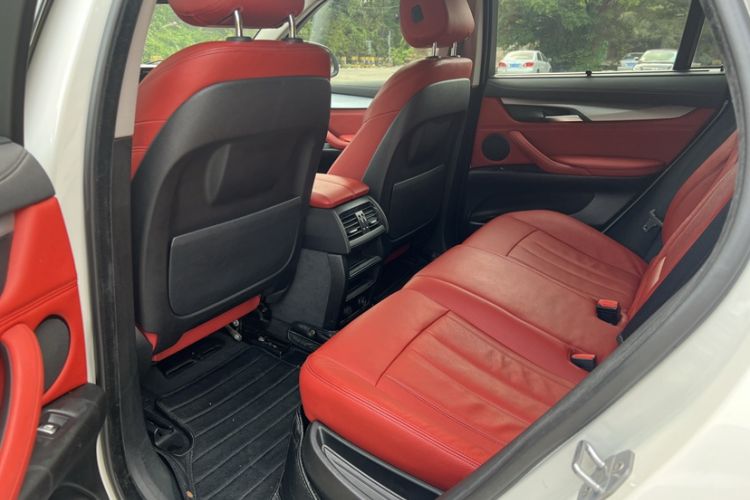 Used BMW X6 2016 xDrive35i Base Model Middle East Interior 7