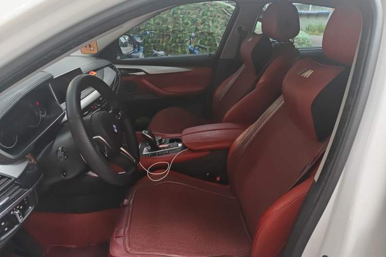 Used BMW X6  Left Front Seat