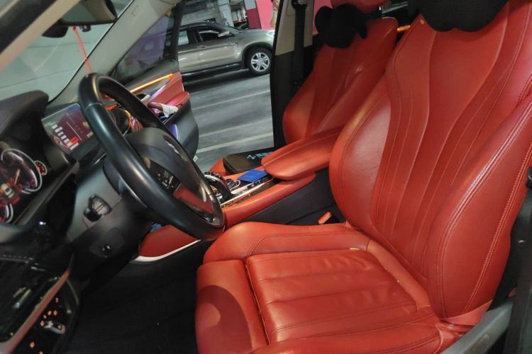 Used BMW X6 2016 xDrive35i Base Model Middle East Left Front Seat