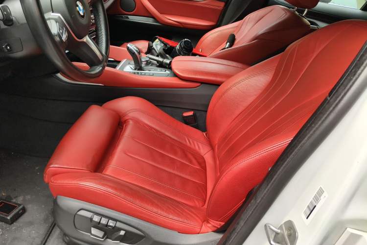 Used BMW X6 2016 xDrive35i Base Model Middle East Left Front Seat