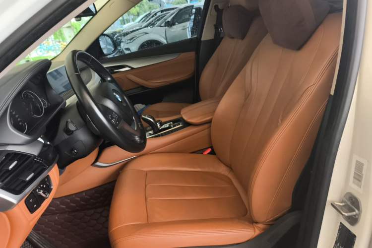 Used BMW X6  Left Front Seat