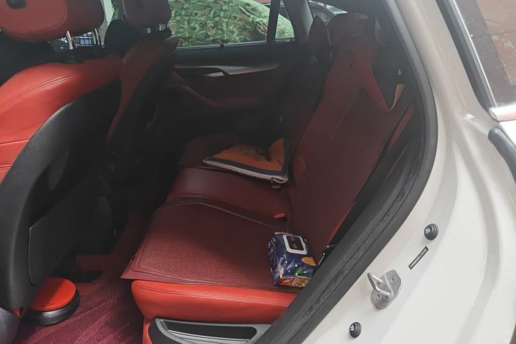 Used BMW X6  Left Rear Seat