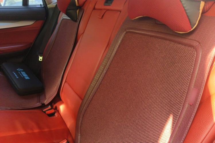 Used BMW X6  Left Rear Seat