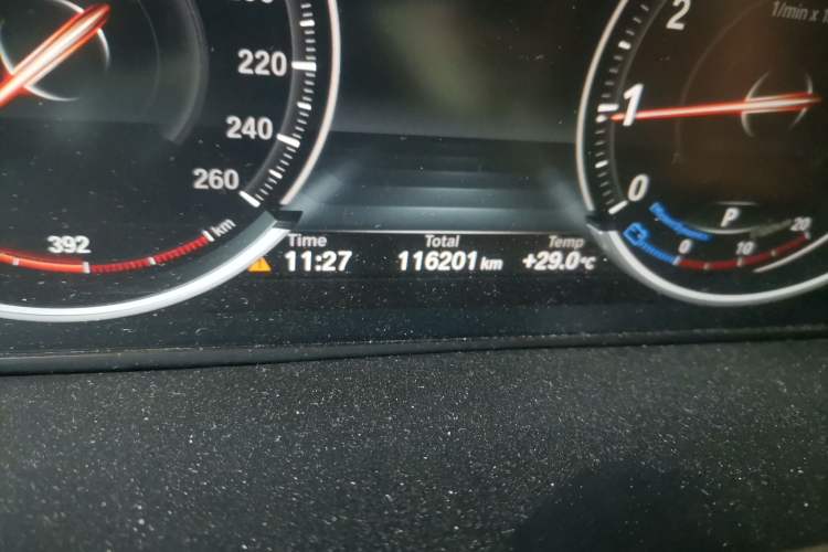 Used BMW X6  Odometer Close Up