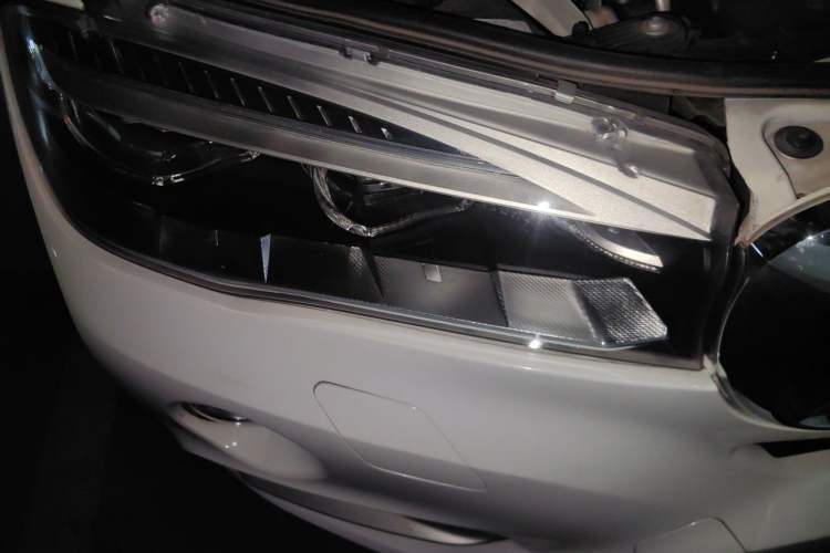 Used BMW X6 2016 xDrive35i Base Model Middle East Right Front Headlight