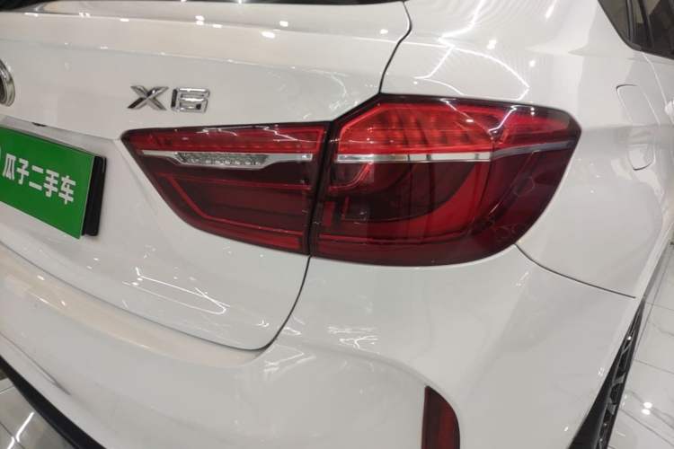 Used BMW X6 2016 xDrive35i Base Model Middle East Right Rear Taillight