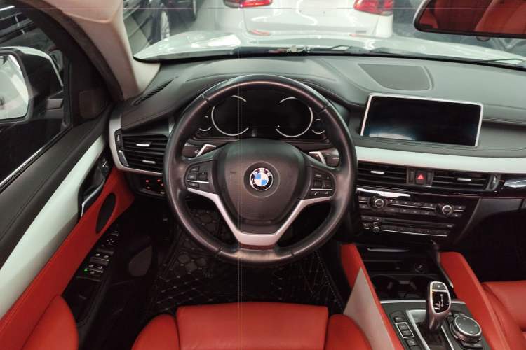 Used BMW X6 2016 xDrive35i Base Model Middle East Steering Wheel
