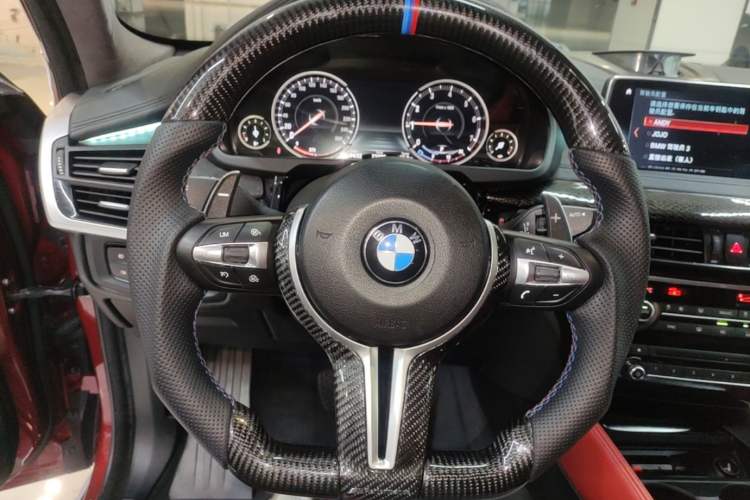 Used BMW X6 2016 xDrive35i Base Model Middle East Steering Wheel