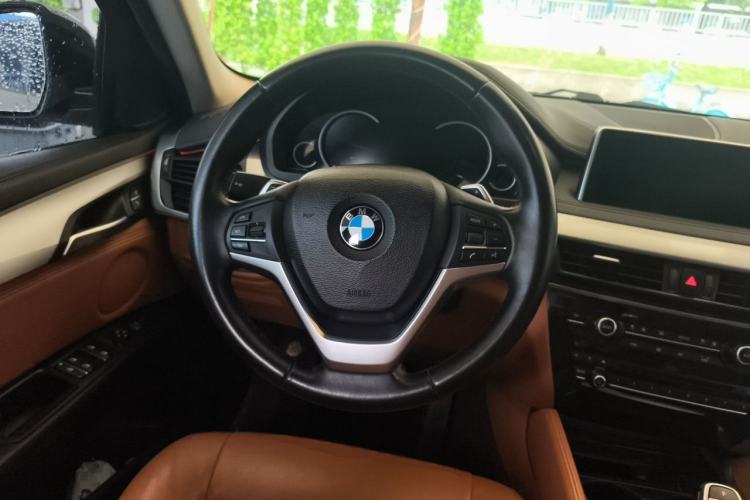 Used BMW X6  Steering Wheel