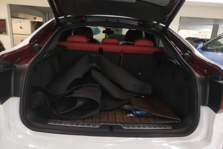 Used BMW X6 2016 xDrive35i Base Model Middle East Trunk