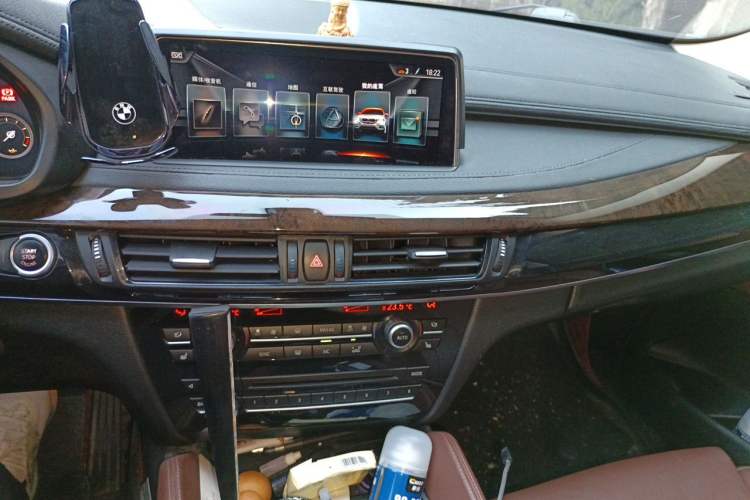Used BMW X6 2017 xDrive28i Audio And AC Panel