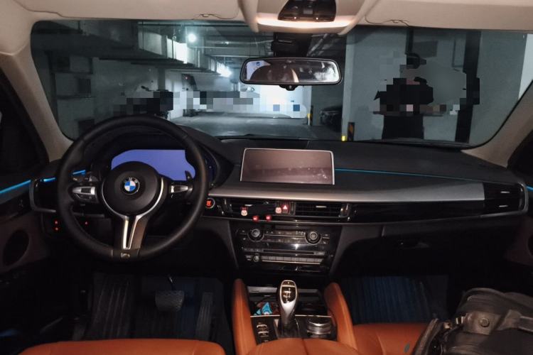 Used BMW X6 2017 xDrive35i Leading Model Center Console