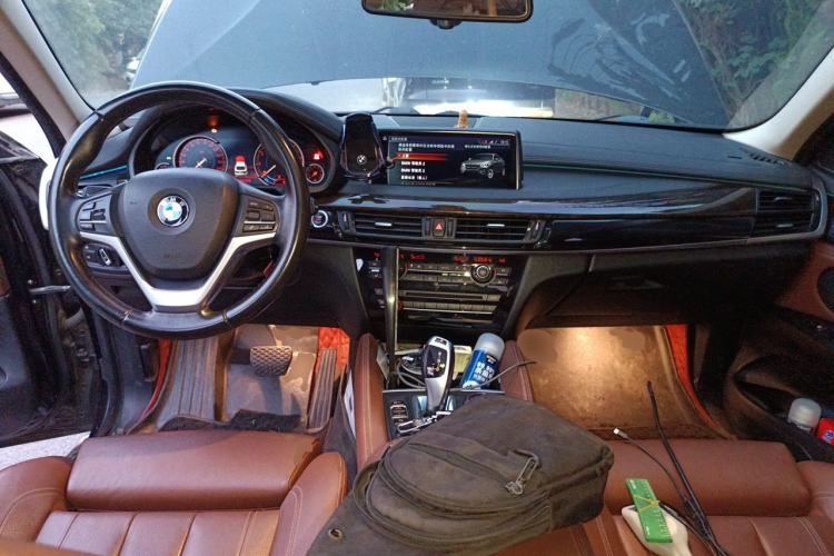 Used BMW X6 2017 xDrive28i Center Console