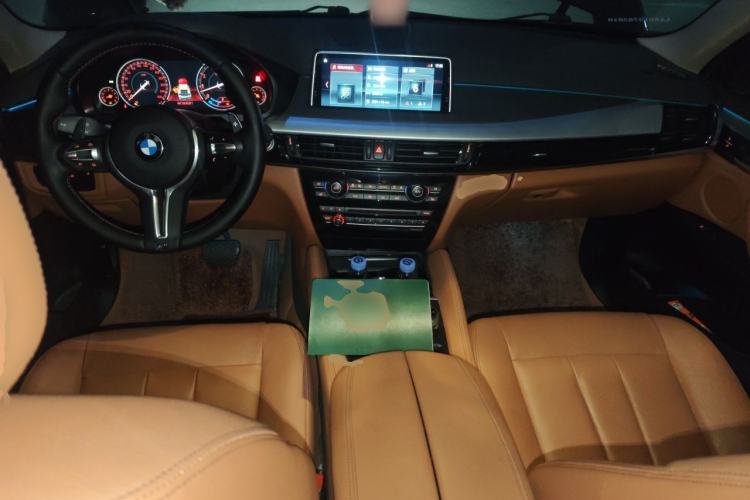 Used BMW X6 2017 xDrive35i Leading Model Center Console