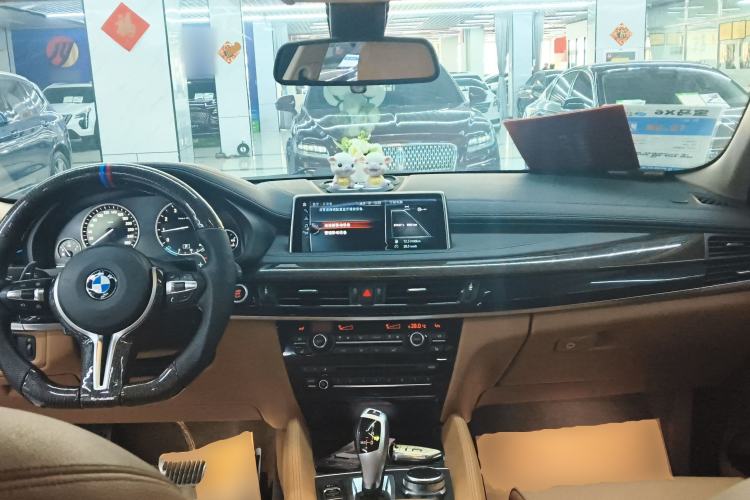 Used BMW X6 2017 xDrive28i Center Console