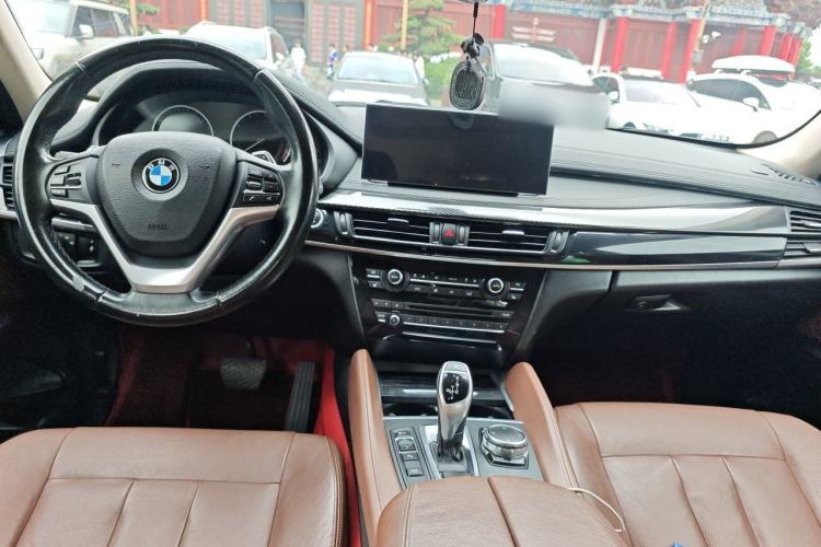 Used BMW X6 2017 xDrive35i Leading Model Center Console