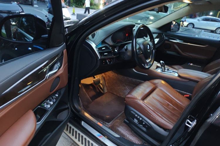 Used BMW X6 2017 xDrive28i Driver Seat
