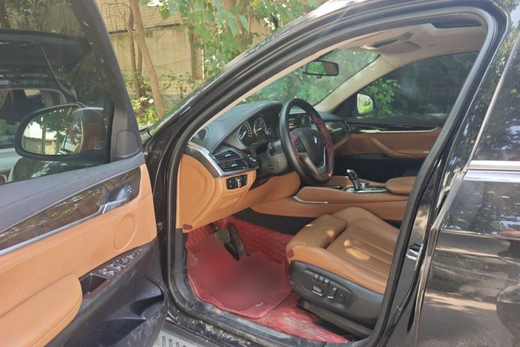 Used BMW X6 2017 xDrive28i Driver Seat