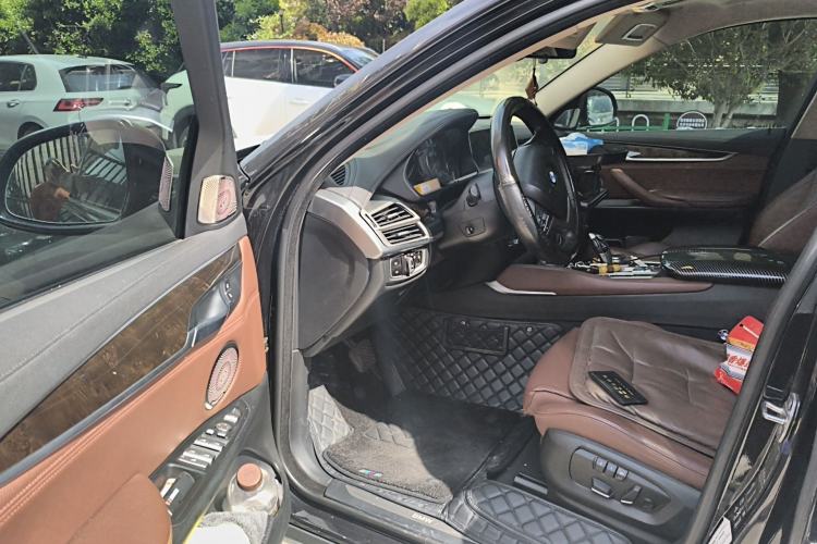 Used BMW X6 2017 xDrive28i Driver Seat