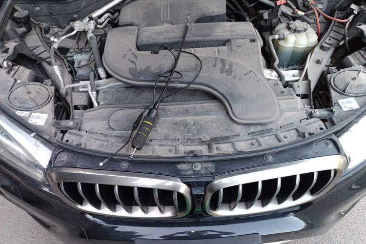 Used BMW X6 2017 xDrive28i Engine Bay