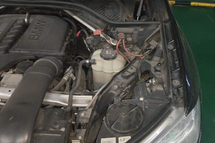 Used BMW X6 2017 xDrive35i Leading Model Engine Bay Left