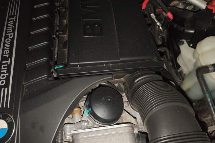Used BMW X6 2017 xDrive35i Leading Model Engine Bay Left