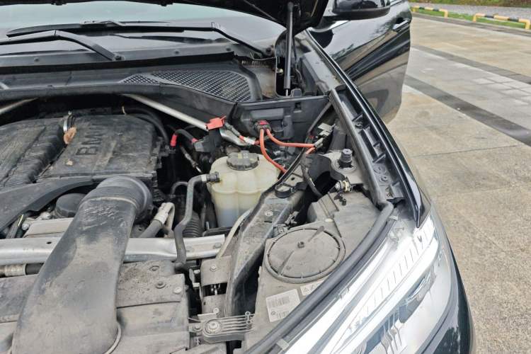 Used BMW X6 2017 xDrive35i Leading Model Engine Bay Left