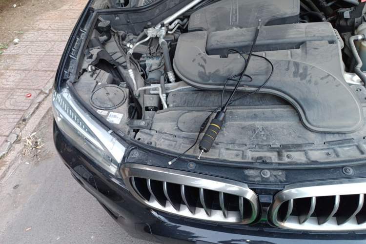 Used BMW X6 2017 xDrive28i Engine Bay Right