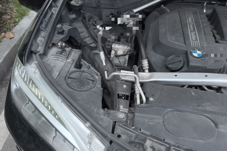 Used BMW X6  Engine Bay Right
