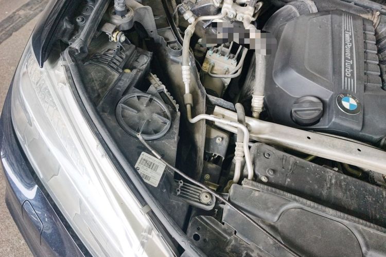 Used BMW X6 2017 xDrive35i M Sport Edition Engine Bay Right