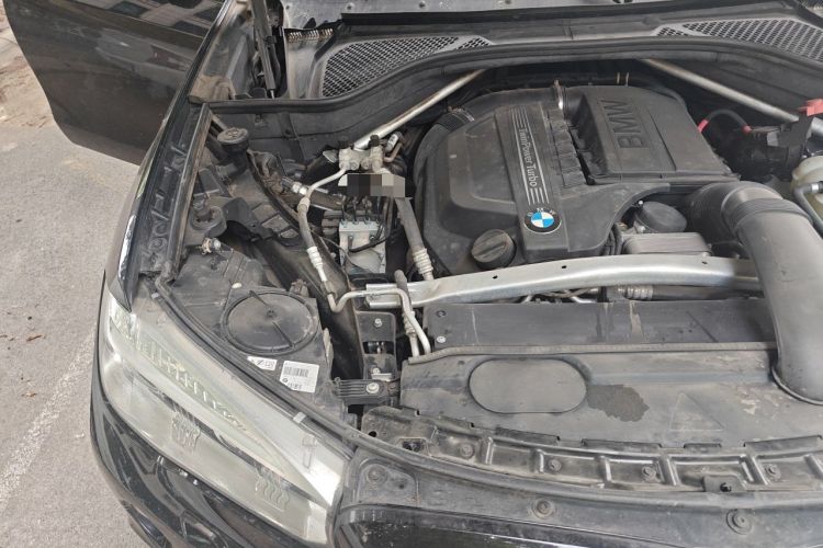 Used BMW X6 2017 xDrive35i Leading Model Engine Bay Right