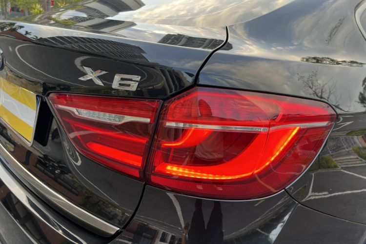 Used BMW X6 2017 xDrive28i Exterior 3