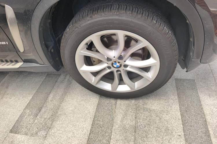 Used BMW X6 2017 xDrive28i Exterior 7