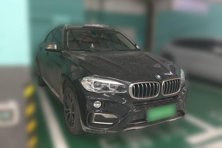 Used BMW X6 2017 xDrive35i Leading Model Front Right 45 Deg