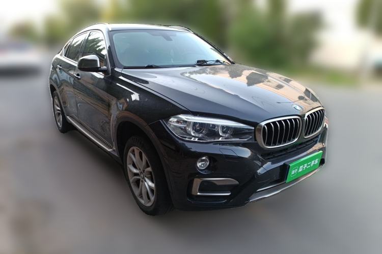 Used BMW X6 2017 xDrive28i Front Right 45 Deg