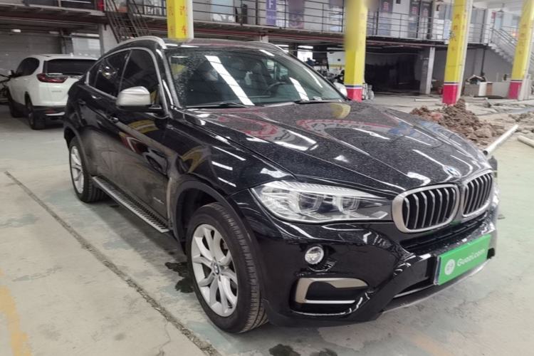 Used BMW X6 2017 xDrive28i Front Right 45 Deg