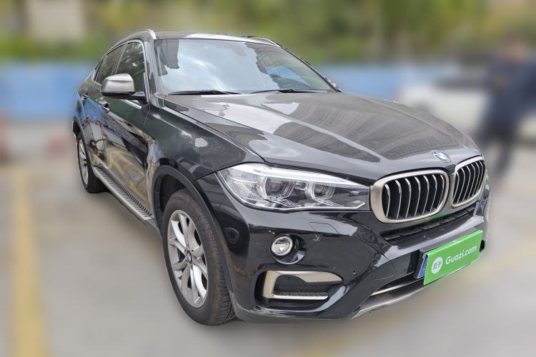 Used BMW X6 2017 xDrive28i Front Right 45 Deg