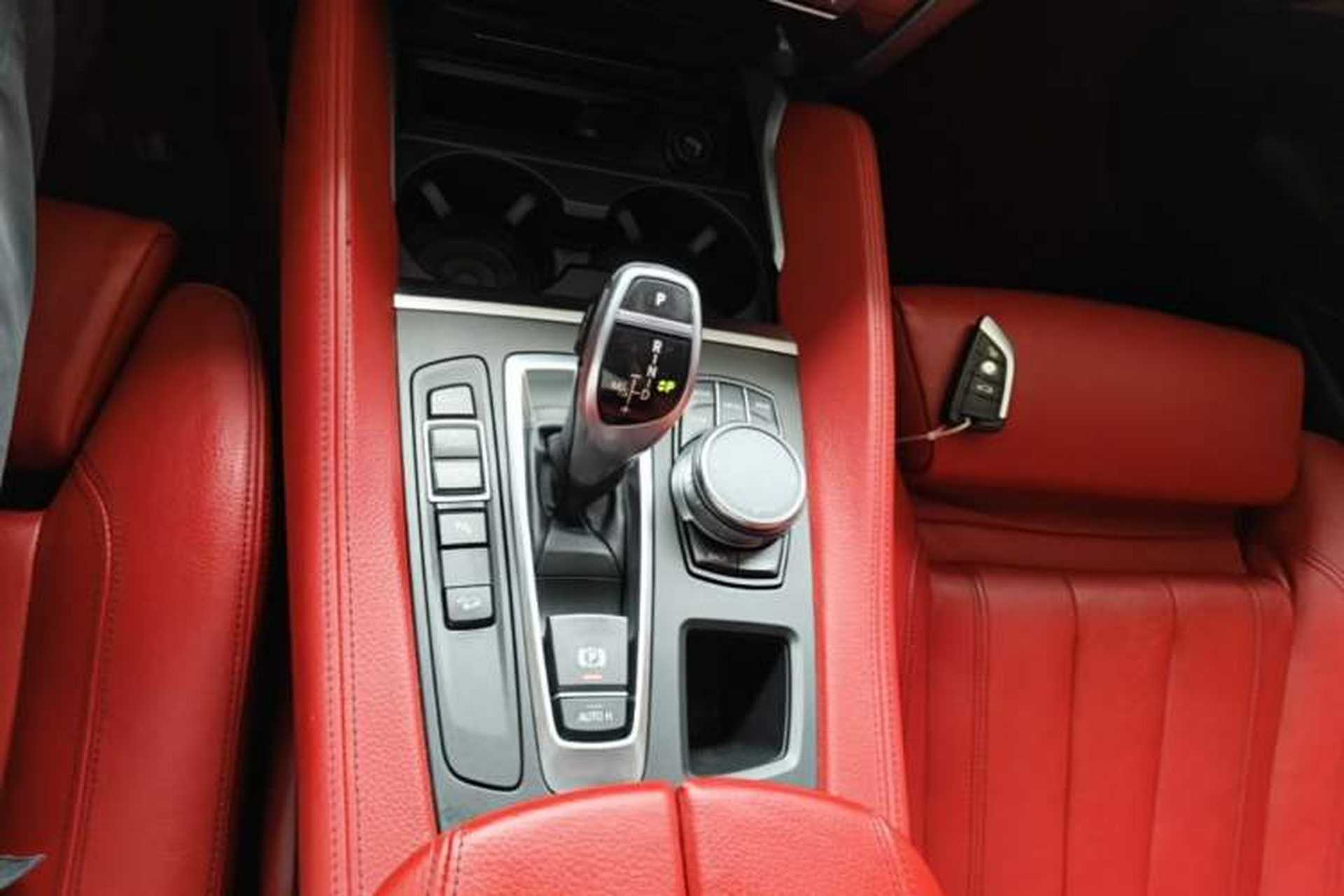 Used BMW X6 2017 xDrive35i Luxury Edition Gear Lever