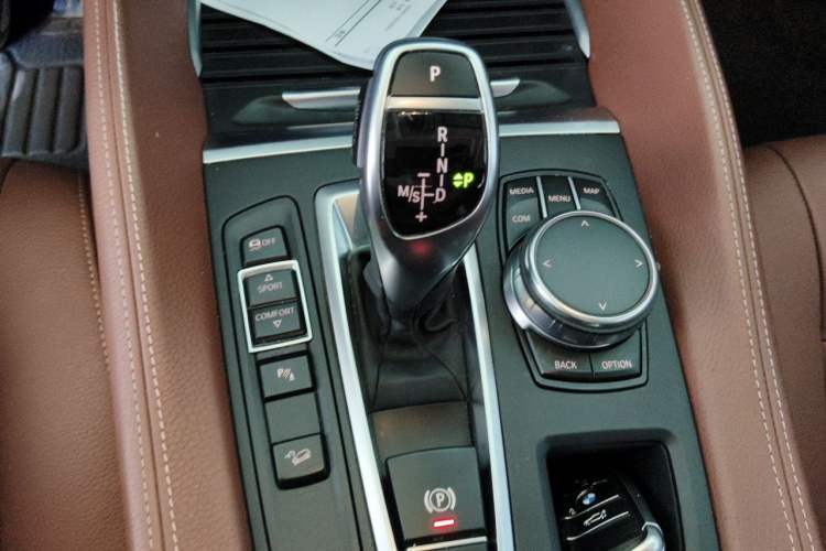 Used BMW X6 2017 xDrive35i Leading Model Gear Lever