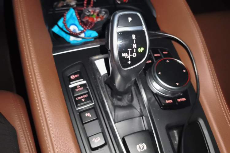 Used BMW X6 2017 xDrive35i Leading Model Gear Lever