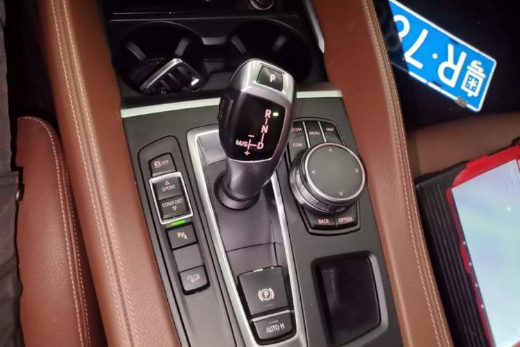 Used BMW X6 2017 xDrive28i Gear Lever