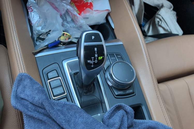 Used BMW X6  Gear Lever