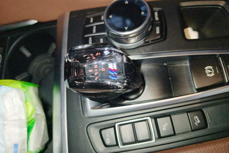 Used BMW X6 2017 xDrive35i M Sport Edition Gear Lever