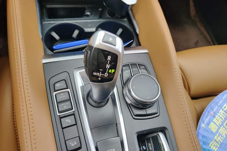 Used BMW X6 2017 xDrive28i Gear Lever