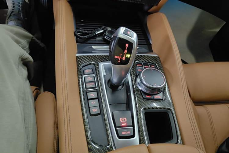 Used BMW X6 2017 xDrive28i Gear Lever