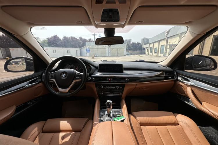 Used BMW X6 2017 xDrive28i Interior 1