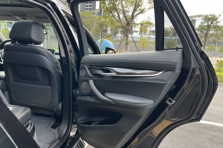 Used BMW X6 2017 xDrive28i Interior 1