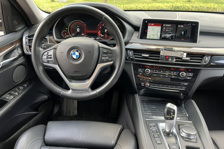 Used BMW X6 2017 xDrive28i Interior 2