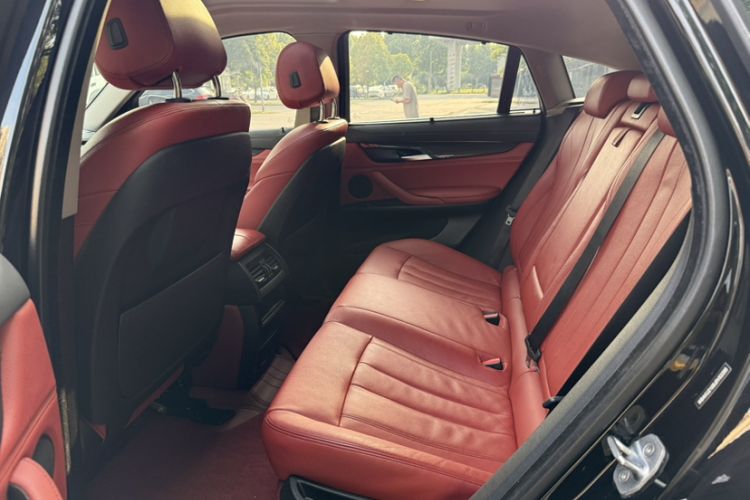 Used BMW X6 2017 xDrive35i Luxury Edition Interior 3