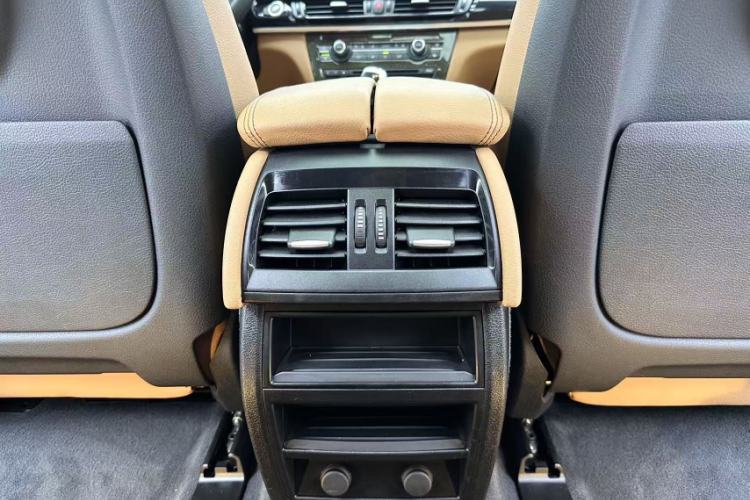 Used BMW X6 2017 xDrive28i Interior 6